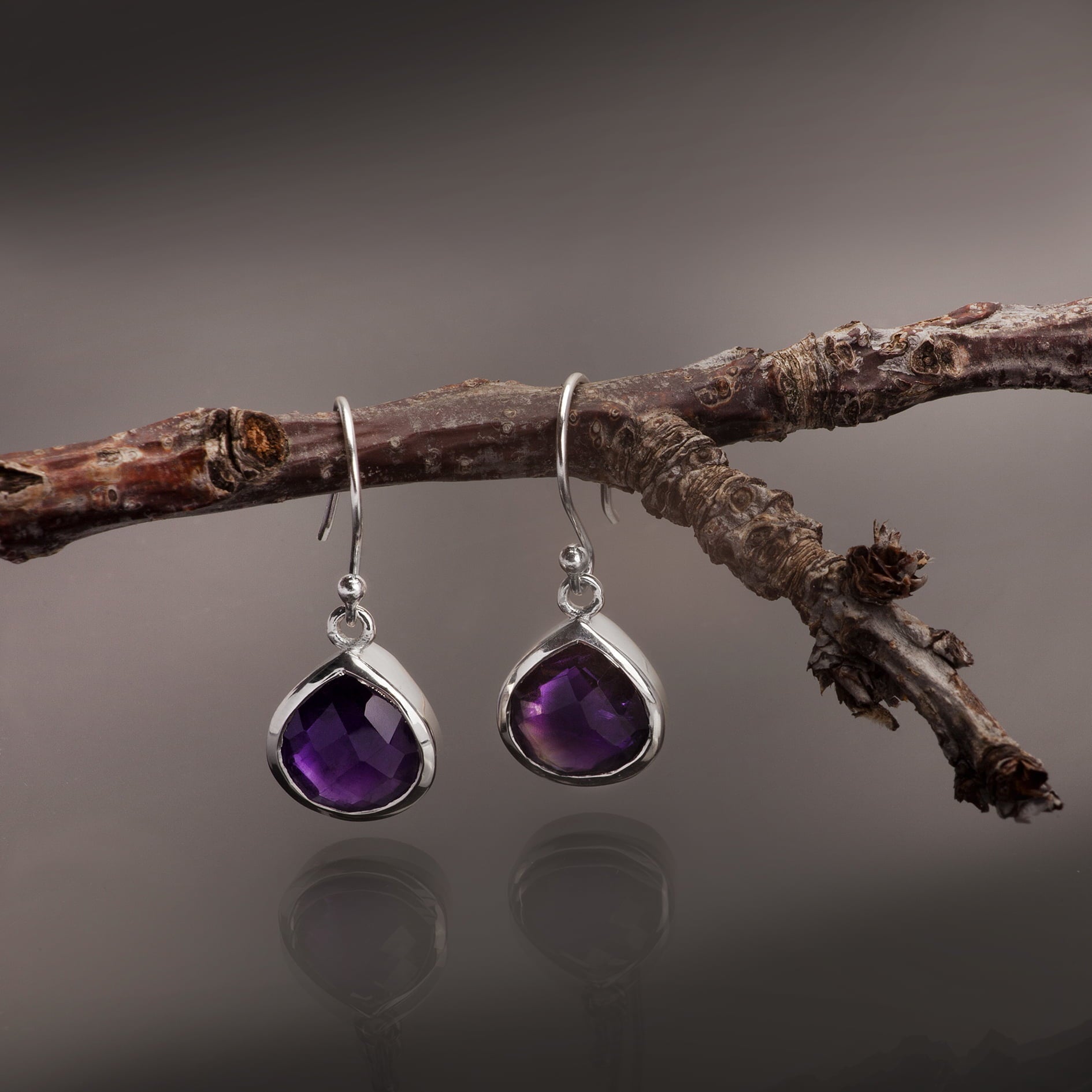 Pear-Shaped Amethyst Jewellery Set in Sterling Silver