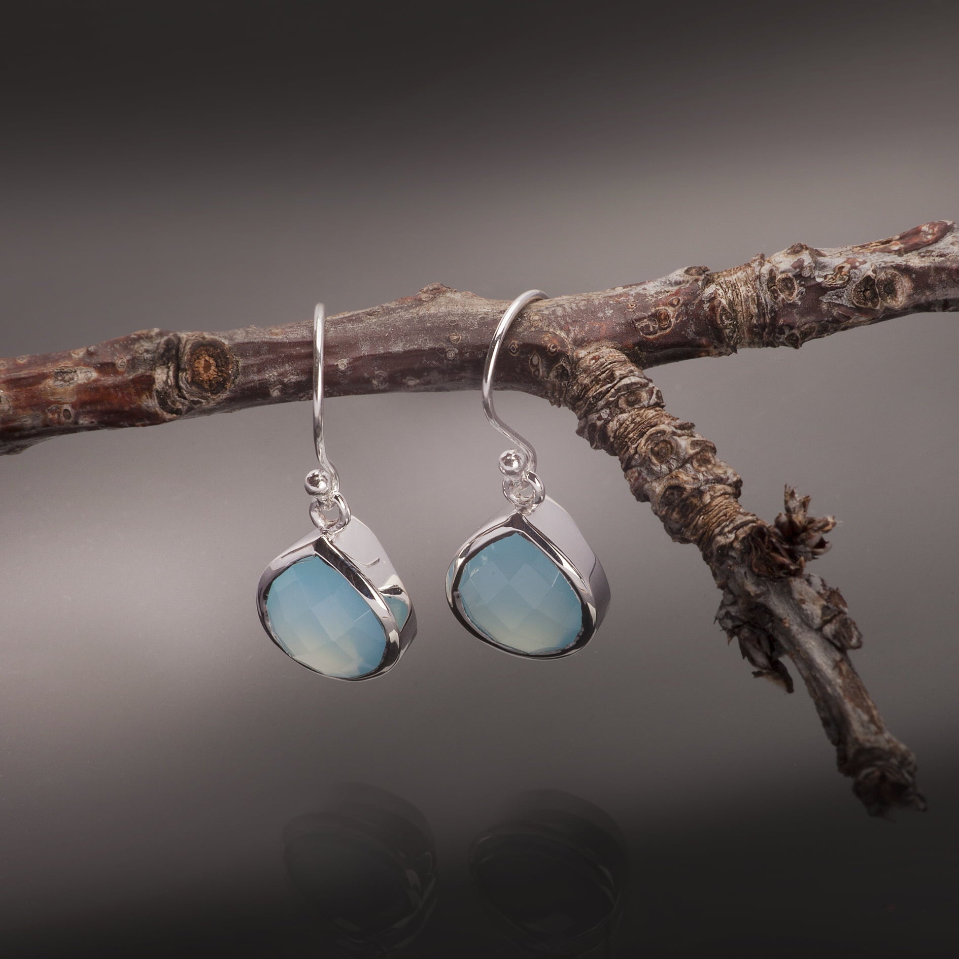 Pear-Shaped Aqua Chalcedony Jewellery Set in Sterling Silver