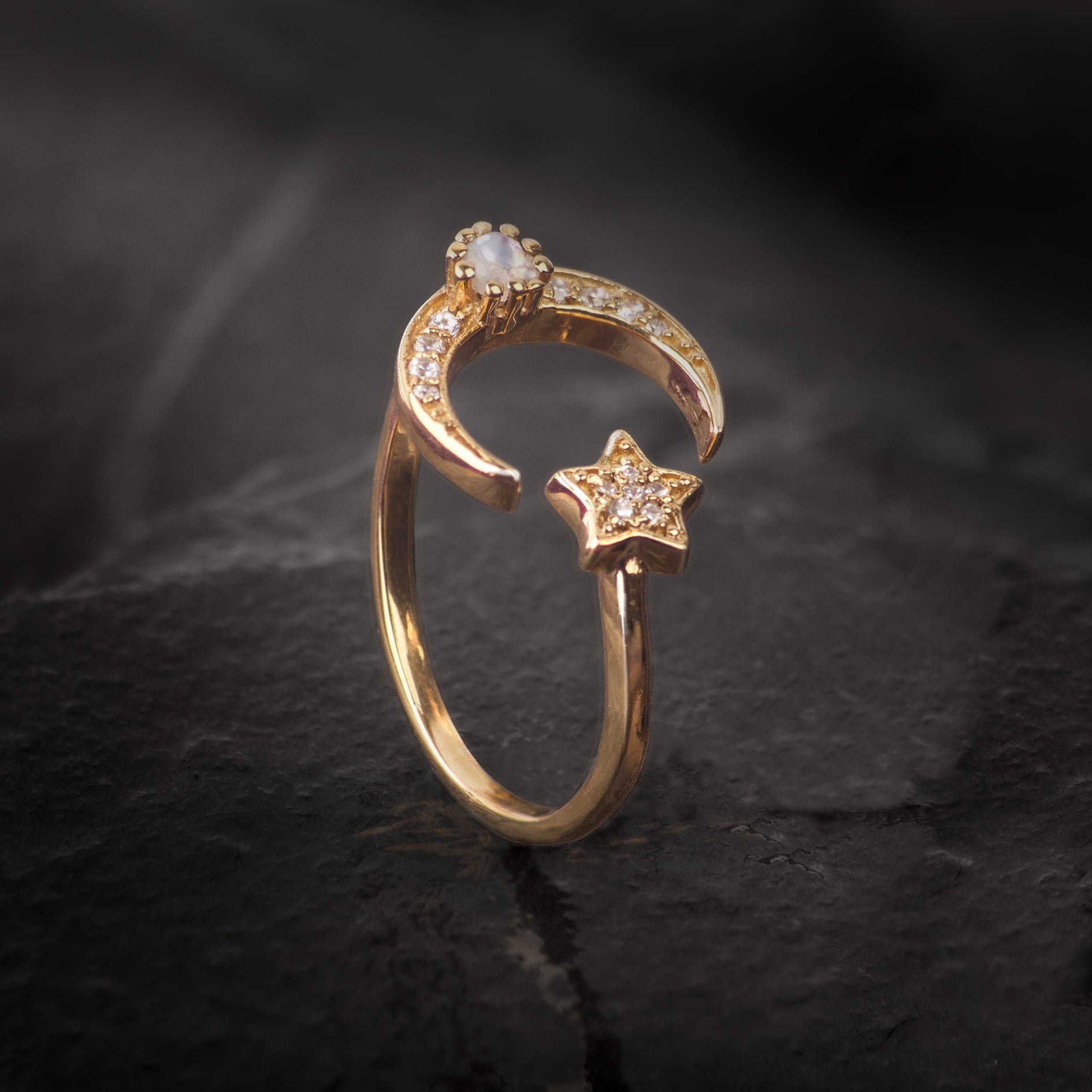 Adjustable ring with Star and Moon in Gold Vermeil with CZ and Moonstone
