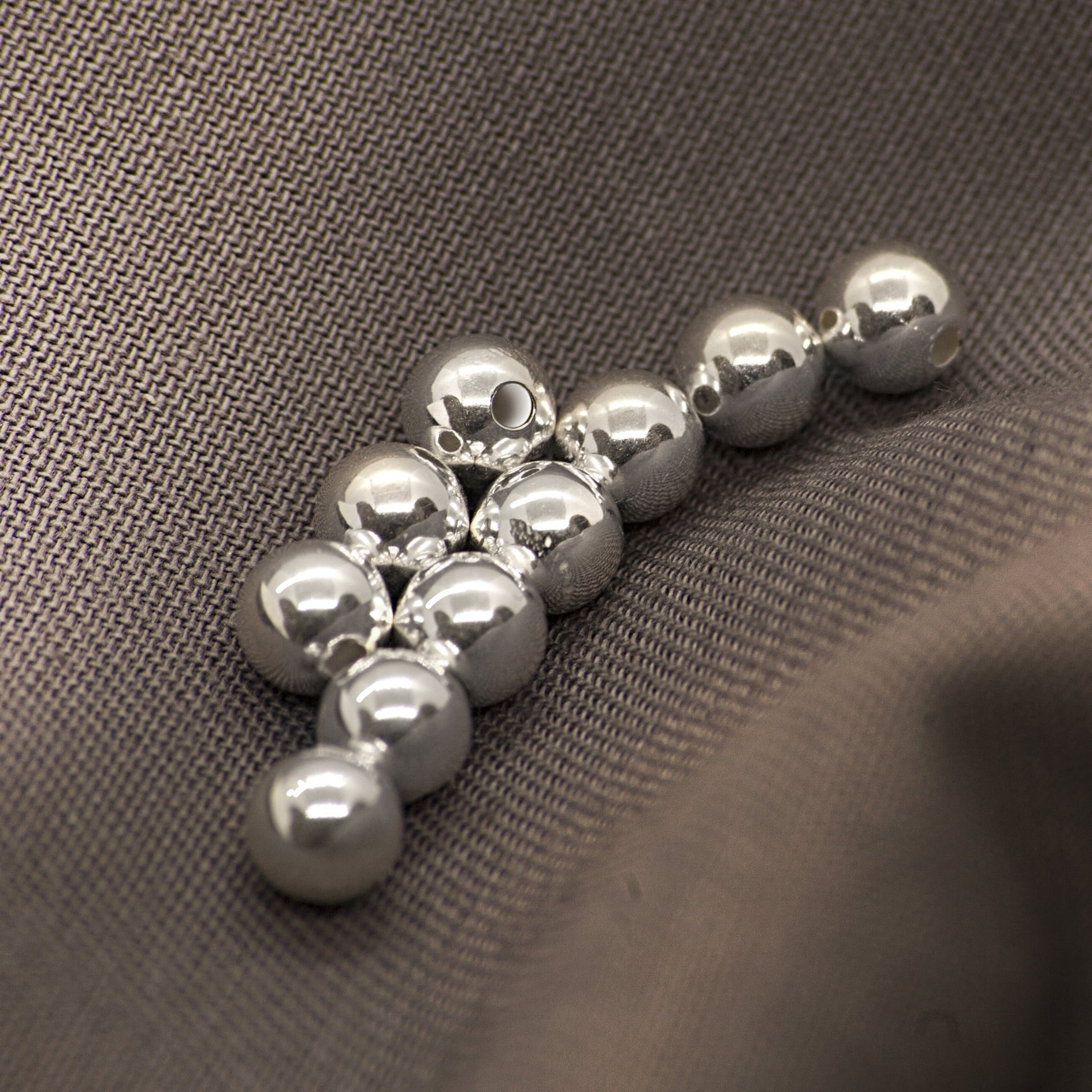 Plain Round Hollow Beads in 925 Sterling Silver - 4mm Diameter