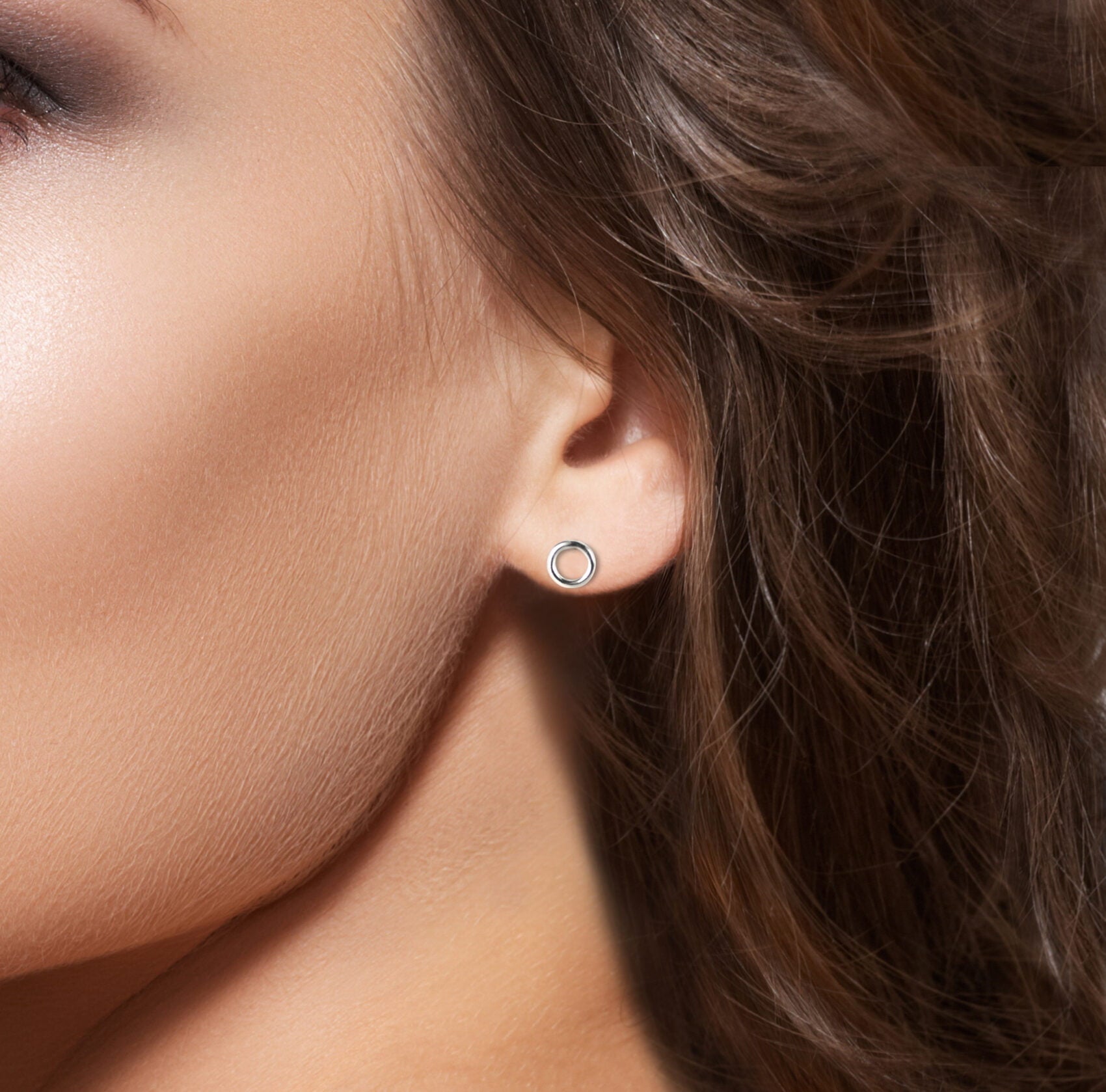 Plain Small Circle Studs with Butterfly Fastening in Sterling Silver