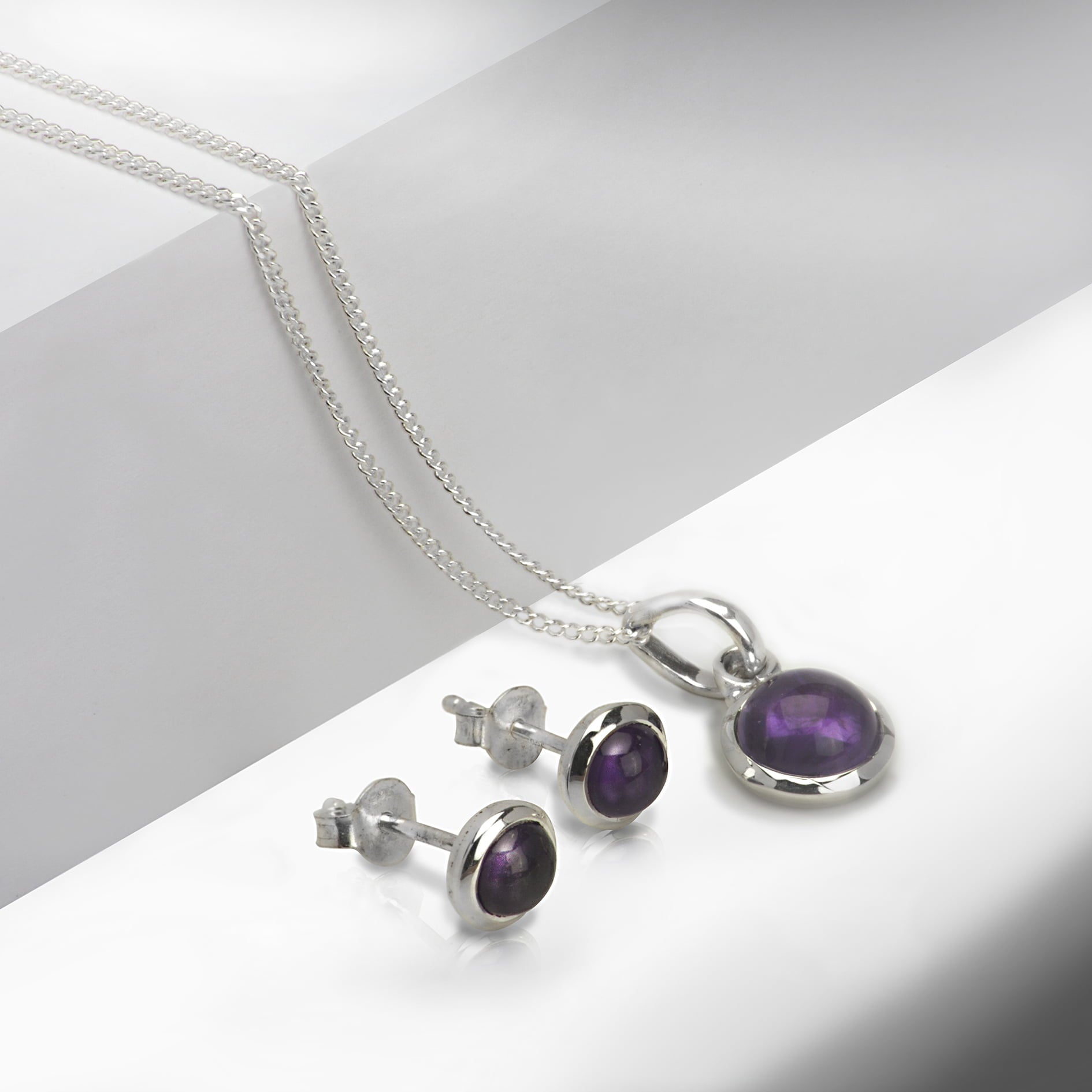 Round Amethyst Jewellery Set in Sterling Silver