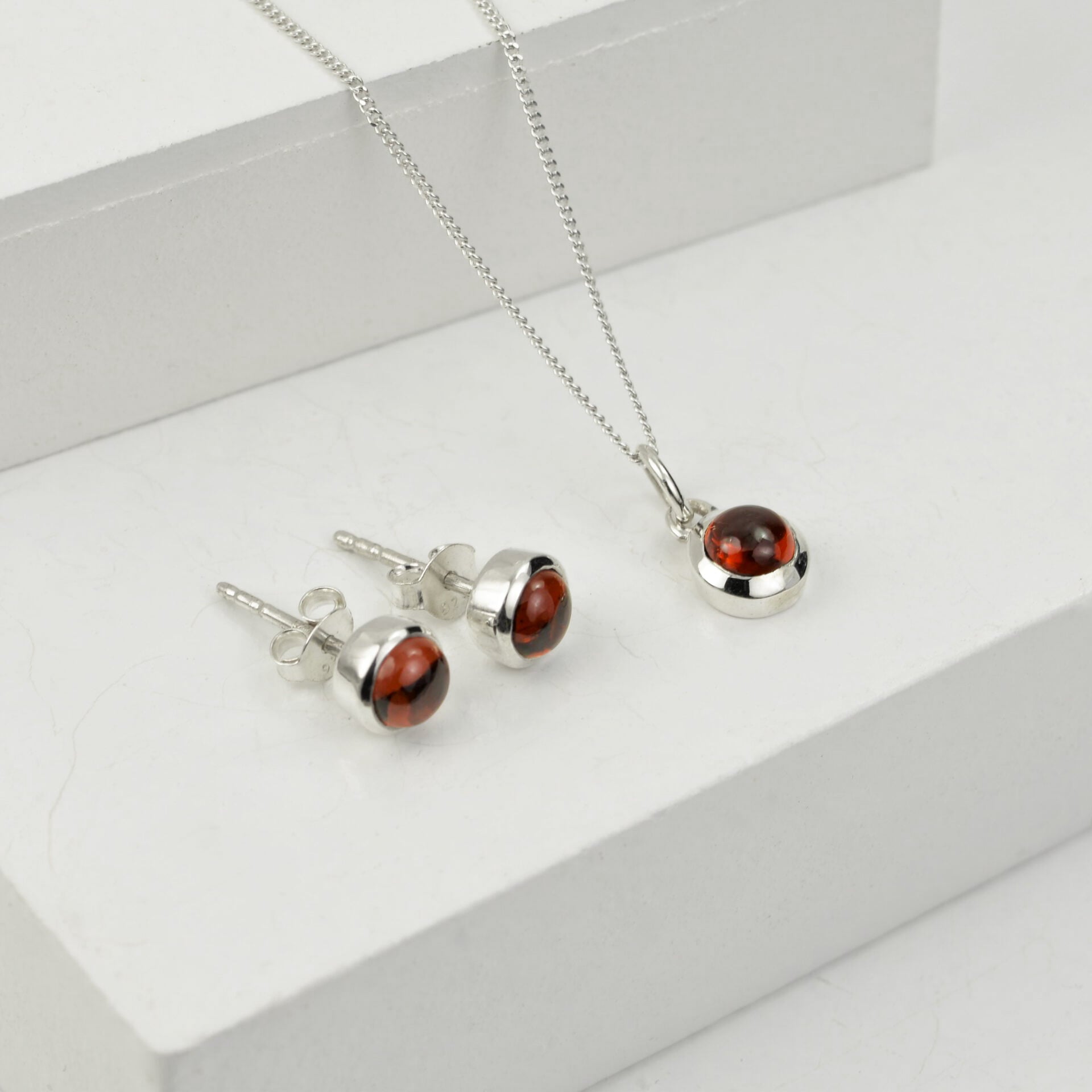 january birthstone jewellery set with garnet gemstone and sterling silver