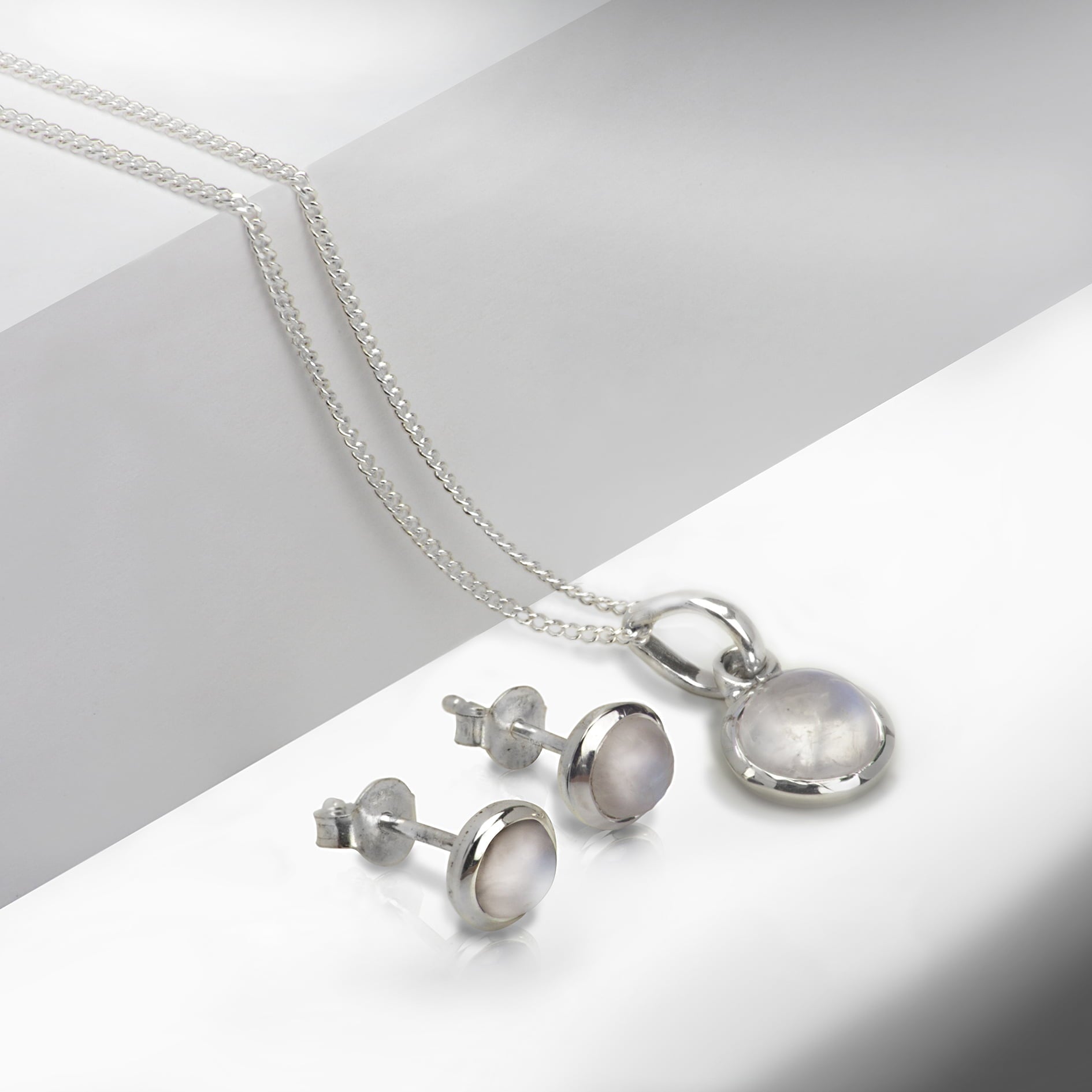 Round Moonstone Jewellery Set in Sterling Silver