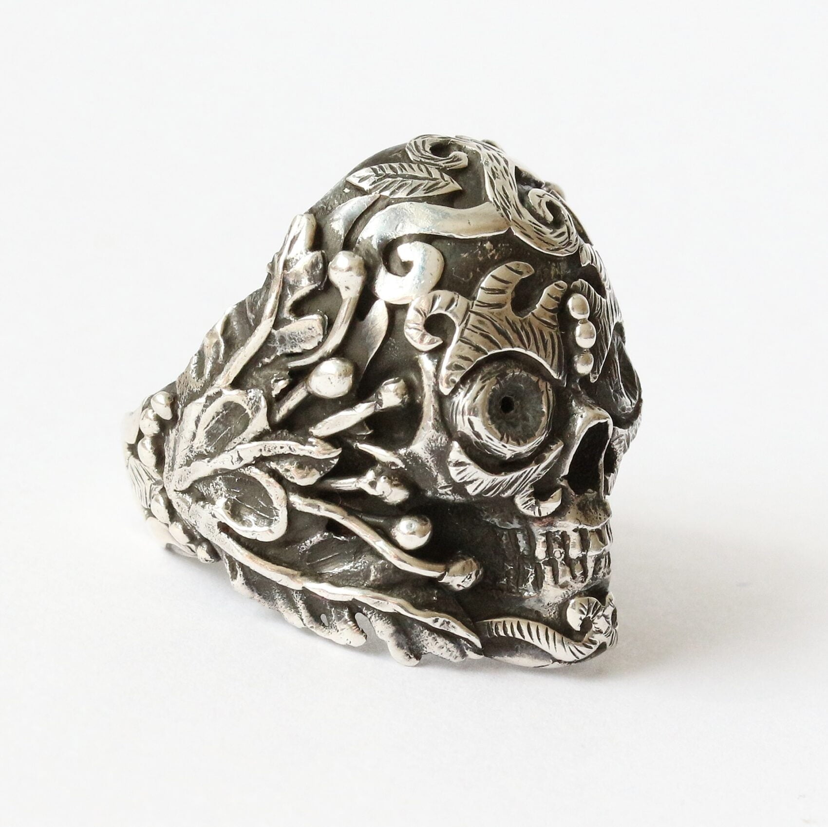 Mystic Double Trident Skull Ring