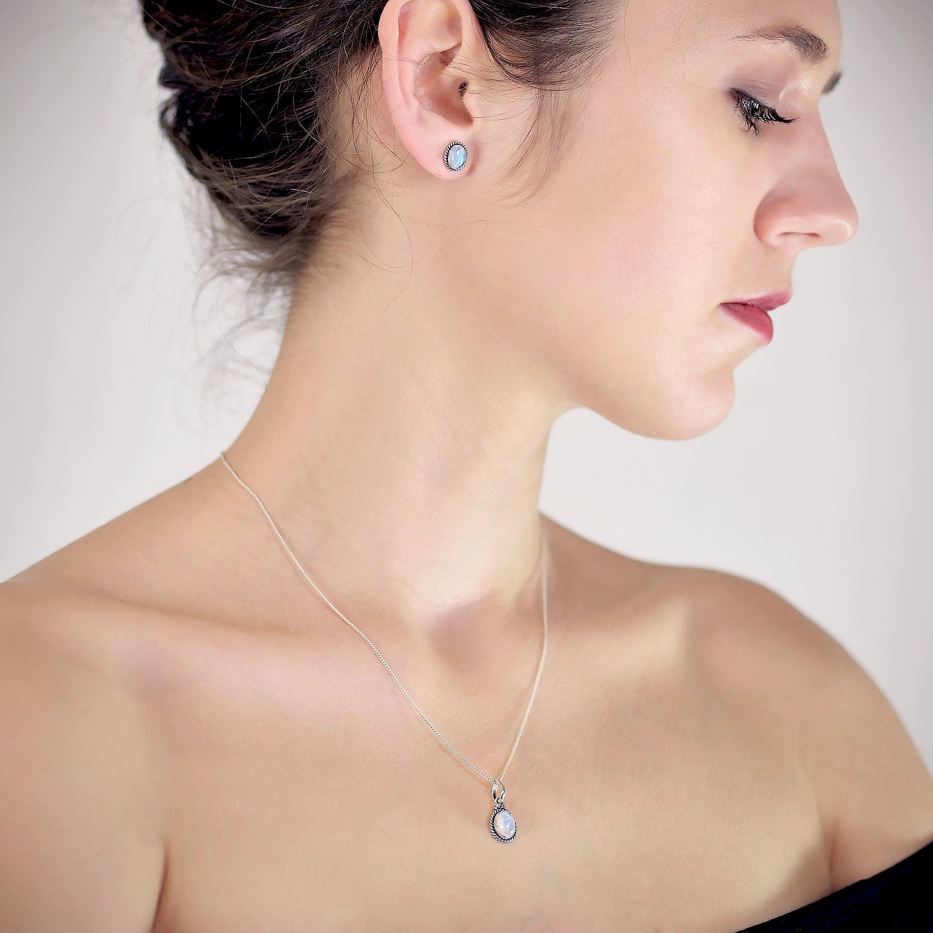Twisted Wire Oval Pendant Necklace with Moonstone in Sterling Silver