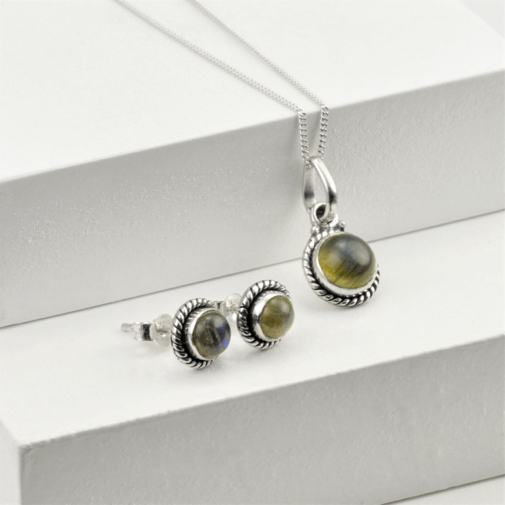 Twisted Wire Round Labradorite Jewellery Set in Sterling Silver